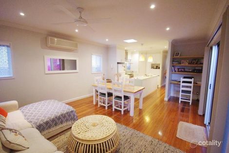 Property photo of 204 Cypress Terrace Palm Beach QLD 4221