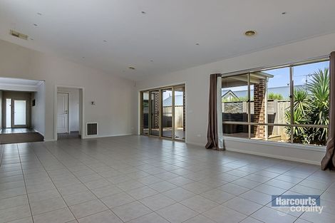 Property photo of 26 Palm Square Drouin VIC 3818