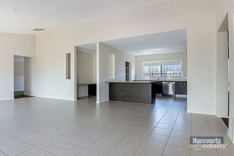 Property photo of 26 Palm Square Drouin VIC 3818