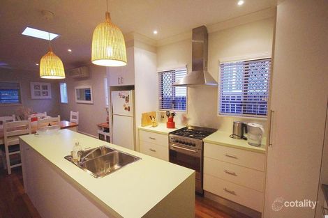 Property photo of 204 Cypress Terrace Palm Beach QLD 4221