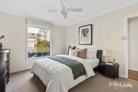 Property photo of 9 Hyacinth Street Briar Hill VIC 3088