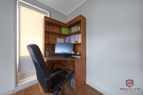 Property photo of 5 Sachse Place Wanniassa ACT 2903