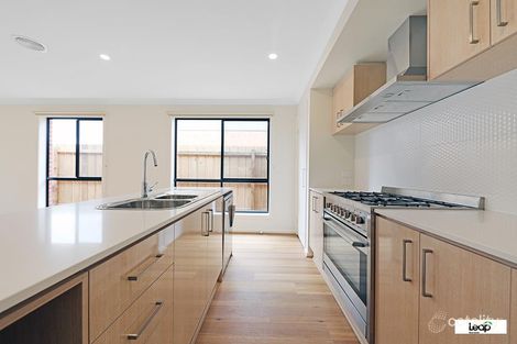 Property photo of 7 Princes Circuit Wallan VIC 3756