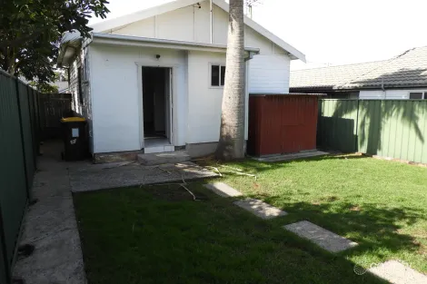 Property photo of 16 Brompton Road Bellambi NSW 2518