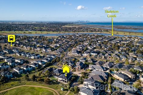 Property photo of 10 Sandhill Rise Point Cook VIC 3030