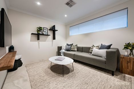 Property photo of 11 Dunmore Crescent Harrisdale WA 6112