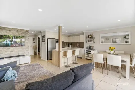 31/22 Yulia St, Coombabah, QLD 4216