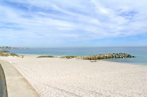 Property photo of 9/160 West Coast Drive Sorrento WA 6020