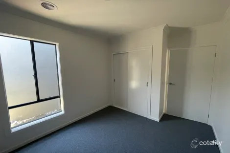 Property photo of 35 Mound Avenue Donnybrook VIC 3064