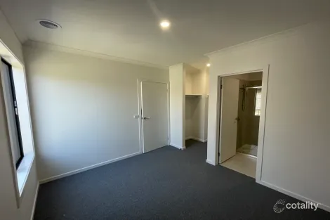 Property photo of 35 Mound Avenue Donnybrook VIC 3064