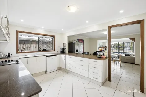 Property photo of 1 Alma Street Broadbeach Waters QLD 4218
