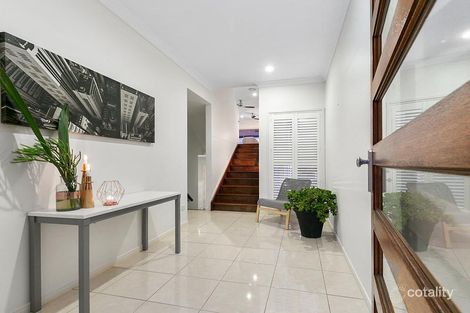 Property photo of 19 Albert Street Camp Hill QLD 4152