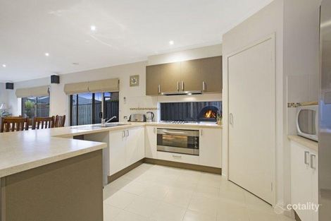 Property photo of 32 Mannavue Boulevard Cranbourne North VIC 3977