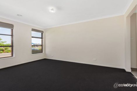 Property photo of 4 Trident Crescent Fraser Rise VIC 3336