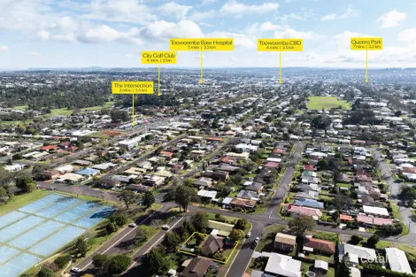 Property photo of 22 Damian Crescent Kearneys Spring QLD 4350