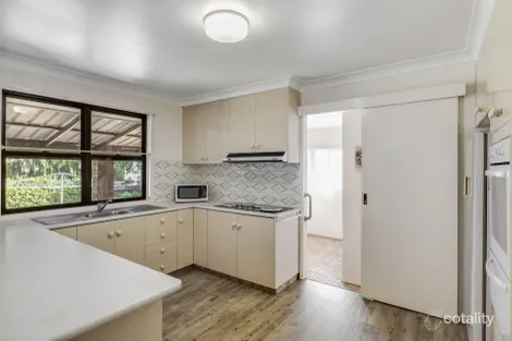 Property photo of 22 Damian Crescent Kearneys Spring QLD 4350