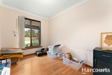 Property photo of 40 Waterton Way Cooloongup WA 6168