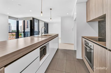 Property photo of 39/31 Queensland Avenue Broadbeach QLD 4218