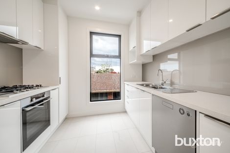 Property photo of 3/71 Thames Street Box Hill VIC 3128