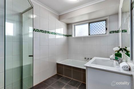 Property photo of 60 Silvabank Drive Varsity Lakes QLD 4227