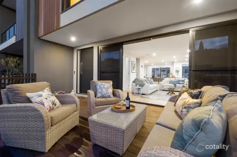 Property photo of 33 Anchorage Avenue Safety Beach VIC 3936