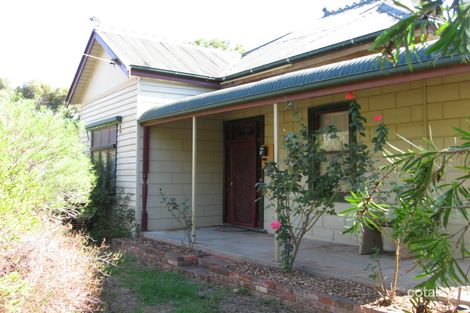 36 Railway Rd, Rochester, VIC 3561