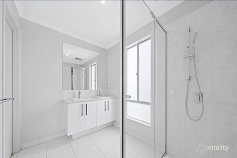 Property photo of 70 Athletic Circuit Clyde VIC 3978
