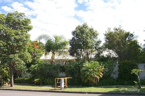 88 Edinburgh Rd, Benowa, QLD 4217