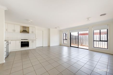 Property photo of 55 Claire Way Tarneit VIC 3029