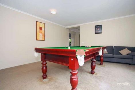 Property photo of 4 Thenford Close Cranbourne East VIC 3977