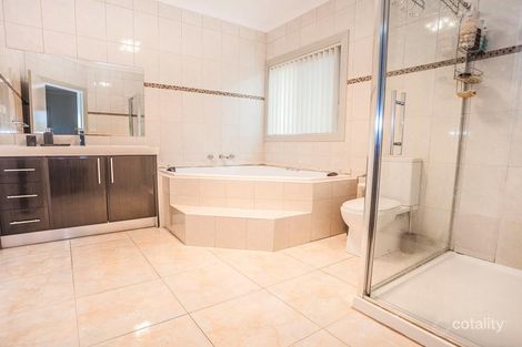 Property photo of 9 Roycroft Road Roxburgh Park VIC 3064