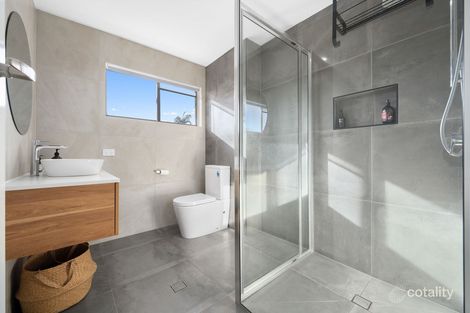 Property photo of 4/59 Errol Avenue Paradise Point QLD 4216