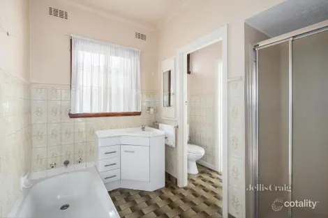 Property photo of 20 Wilmoth Avenue Carnegie VIC 3163