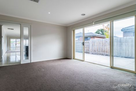 Property photo of 32 Eynesbury View Wollert VIC 3750