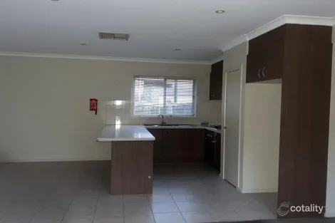 Property photo of 2 Parisel Circuit Mernda VIC 3754