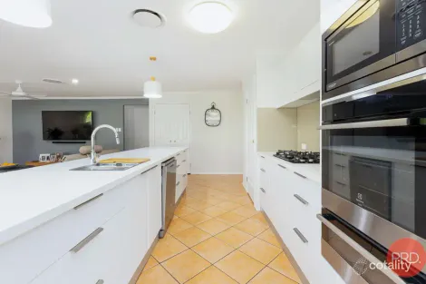 Property photo of 12 Appletree Avenue Aberglasslyn NSW 2320