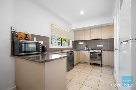 Property photo of 6 Hawksbury Green Caroline Springs VIC 3023