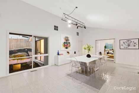 Property photo of 13 Elmwood Rise Eltham North VIC 3095