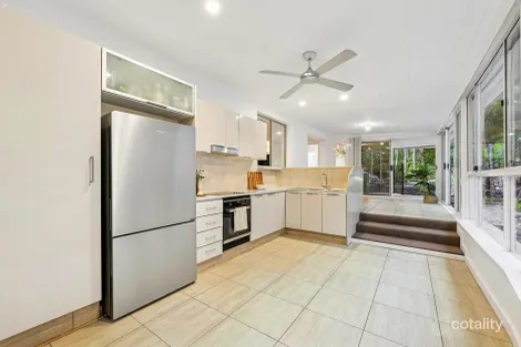 Property photo of 9 Design Place Highland Park QLD 4211