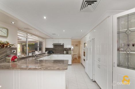 Property photo of 4 Onyx Close Bossley Park NSW 2176