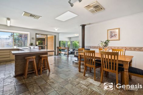 Property photo of 6 Boronia Close Camillo WA 6111