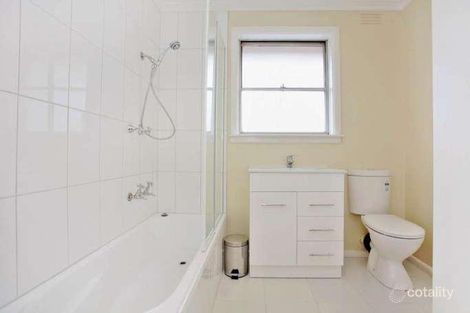 Property photo of 2/55 Wickham Road Hampton East VIC 3188