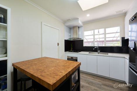 Property photo of 34 Chifley Crescent Dandenong North VIC 3175