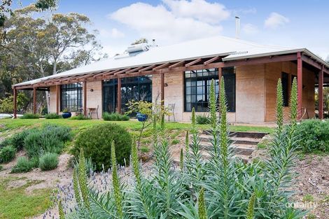 256 Carlin Rd, Bakers Hill, WA 6562