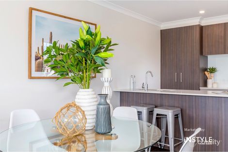 Property photo of 20/33 Woodberry Avenue Coombs ACT 2611