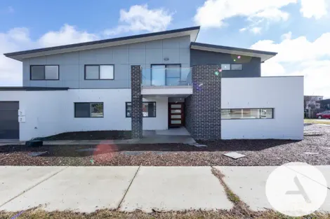 3 Booroolong St, Throsby, ACT 2914