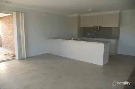 Property photo of 5 Chard Place Sunbury VIC 3429