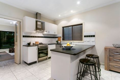 Property photo of 1/47 Weeroona Avenue White Hills VIC 3550