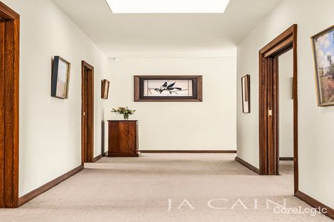 Property photo of 23 Summerhill Road Glen Iris VIC 3146