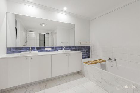 Property photo of 22 Alabaster Approach Jindalee WA 6036